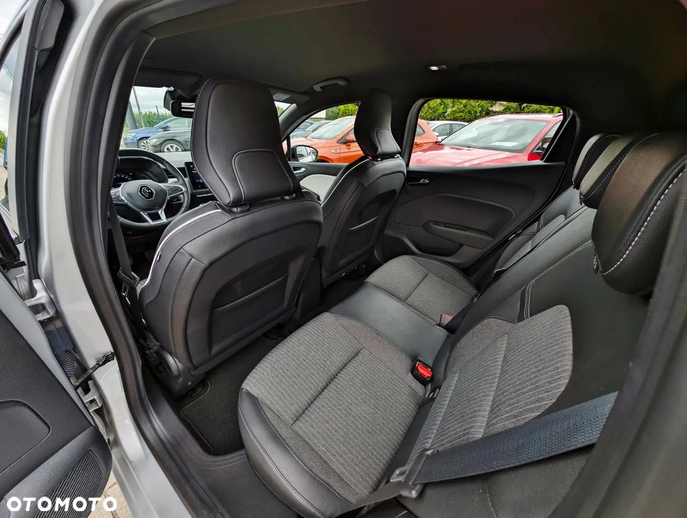 Renault Clio TCe 90 TECHNO - 16