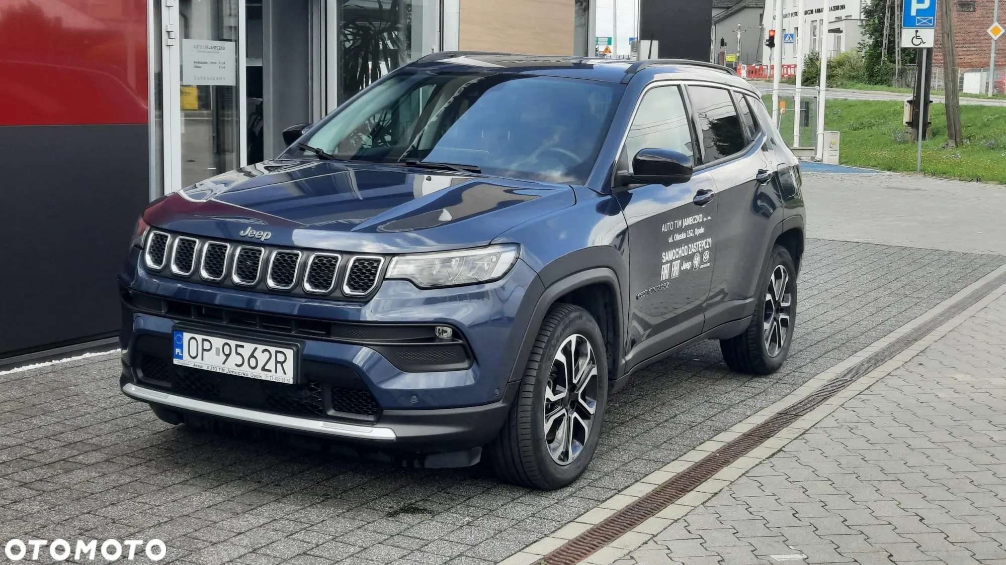 Jeep Compass - 2