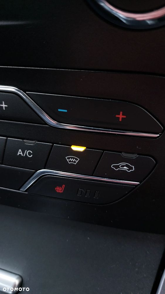 Ford Galaxy 2.0 EcoBlue Titanium - 27