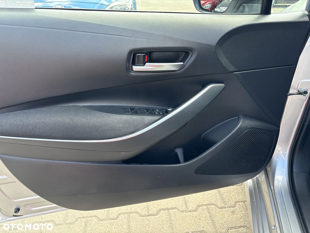 Toyota Corolla 1.8 Hybrid Comfort - 12