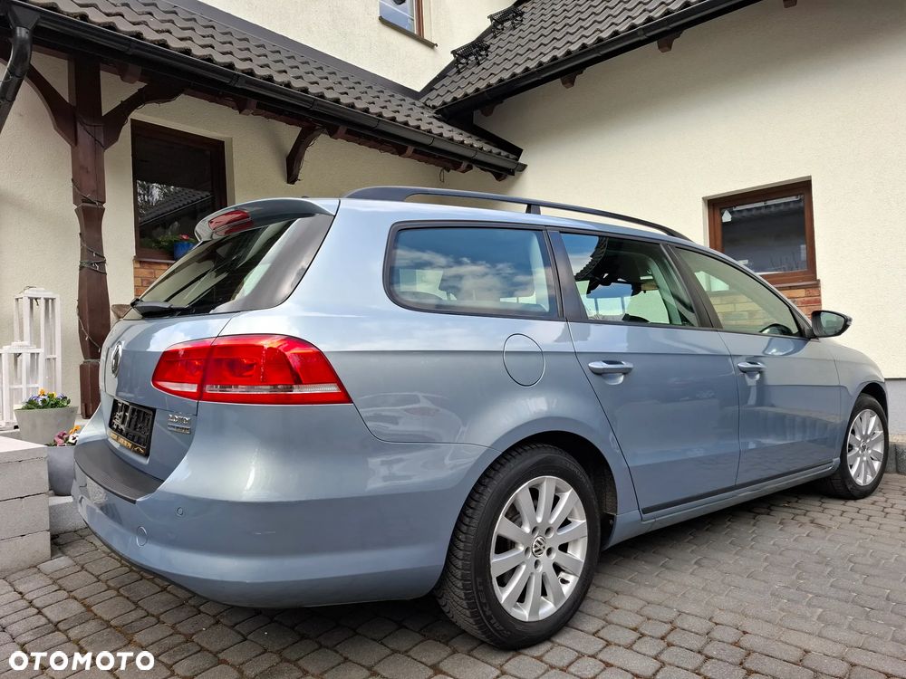 Volkswagen Passat 2.0 TDI Comfortline - 23