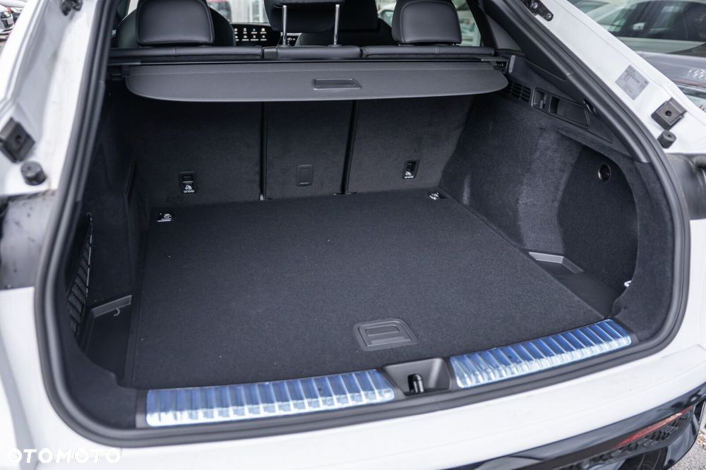 Audi Q5 Sportback - 11