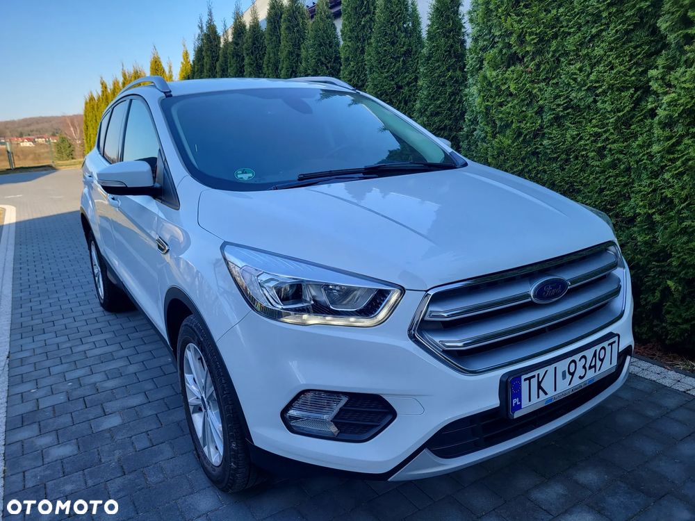 Ford Kuga 1.5 EcoBoost 2x4 Titanium - 1