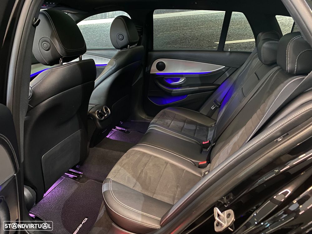 Mercedes-Benz E 220 d T 9G-TRONIC AMG Line - 10
