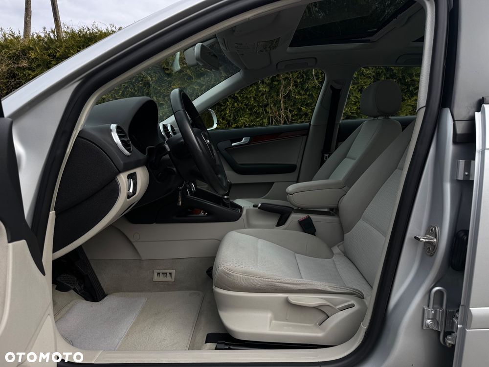 Audi A3 Sportback 1.8 TFSI Attraction - 17