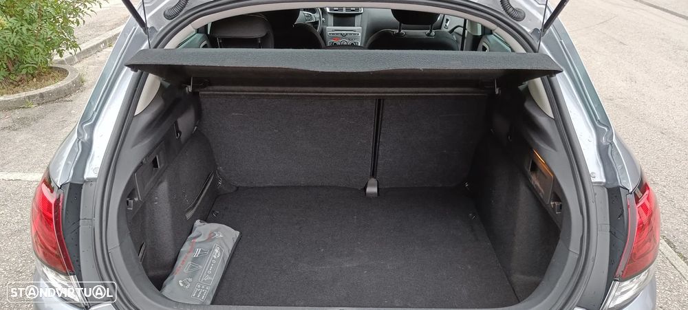 Citroën C4 1.6 BlueHDi Feel Edtion - 21