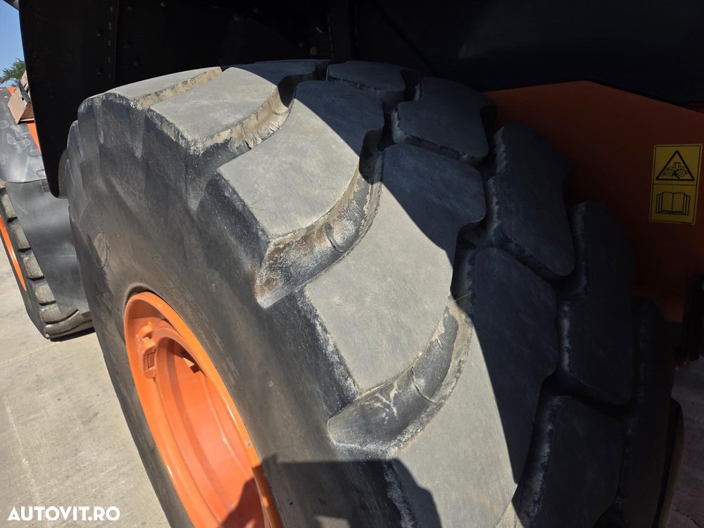 Hitachi ZW310-6, 2019, 7.734h, cupa 5mc, 28 tone, Gresare automata, Cantar, Anvelope Goodyear L5 70% ok, camera spate, consum 17,6l/h, descarca la 4,4m, motor 285CP, VIRARE JOYSTICK, revizii ok, STARE FOARTE BUNA, posibilitate leasing-PROMOTIE 98.750 eur+Tva - 16