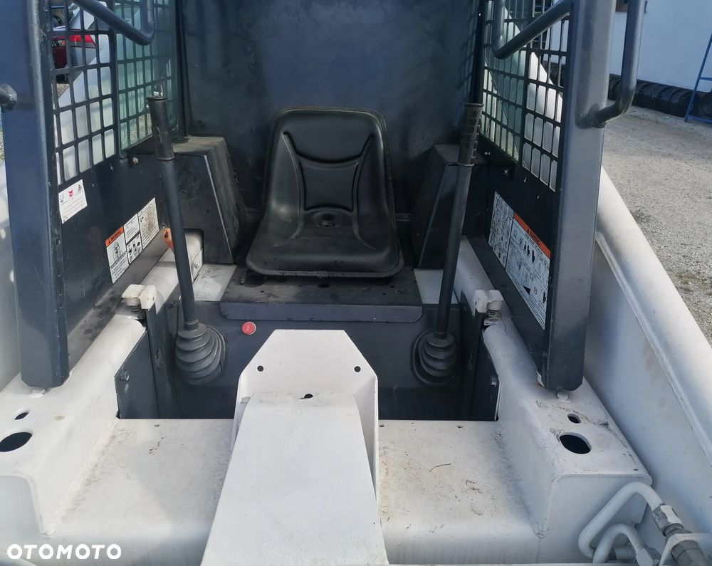 Bobcat 843 - 3