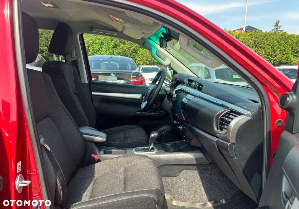 Toyota Hilux - 12