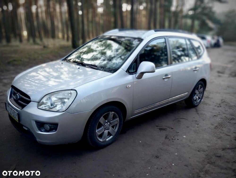 Kia Carens 2.0 CVVT EX - 1