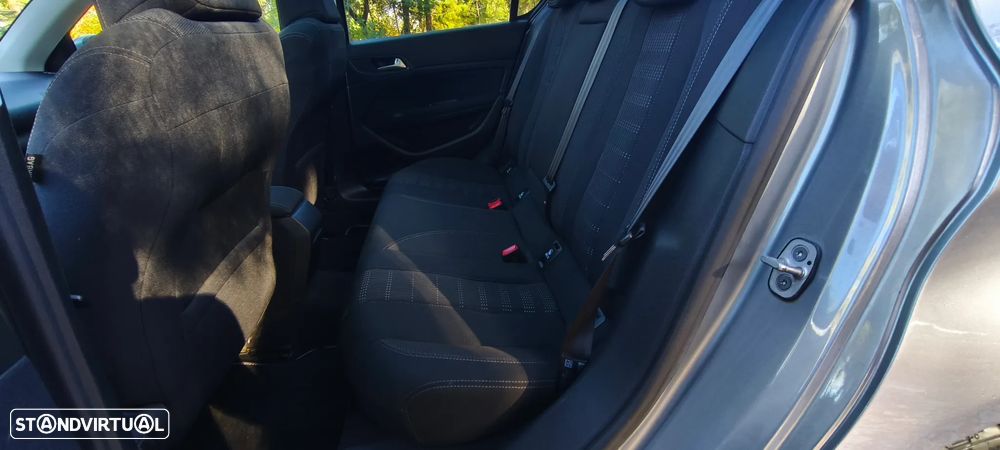 Peugeot 308 1.6 e-HDi Allure J18 - 22