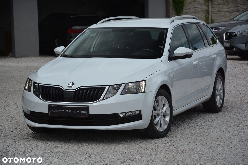 Skoda Octavia 1.6 TDI DSG Ambition - 5