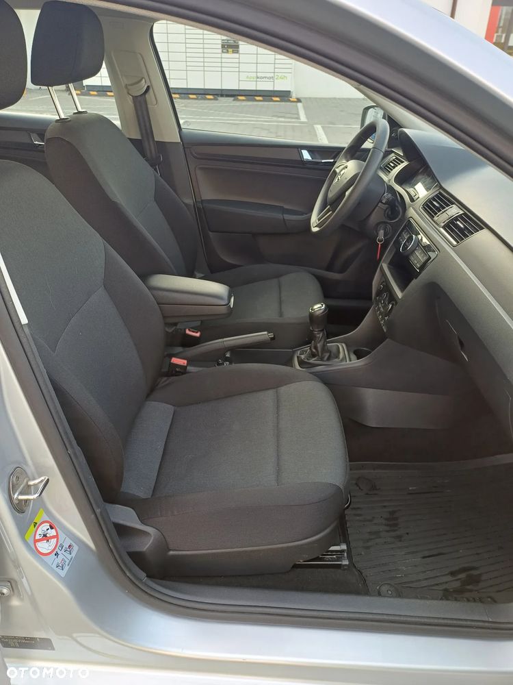 Skoda RAPID 1.6 TDI DPF Active - 4