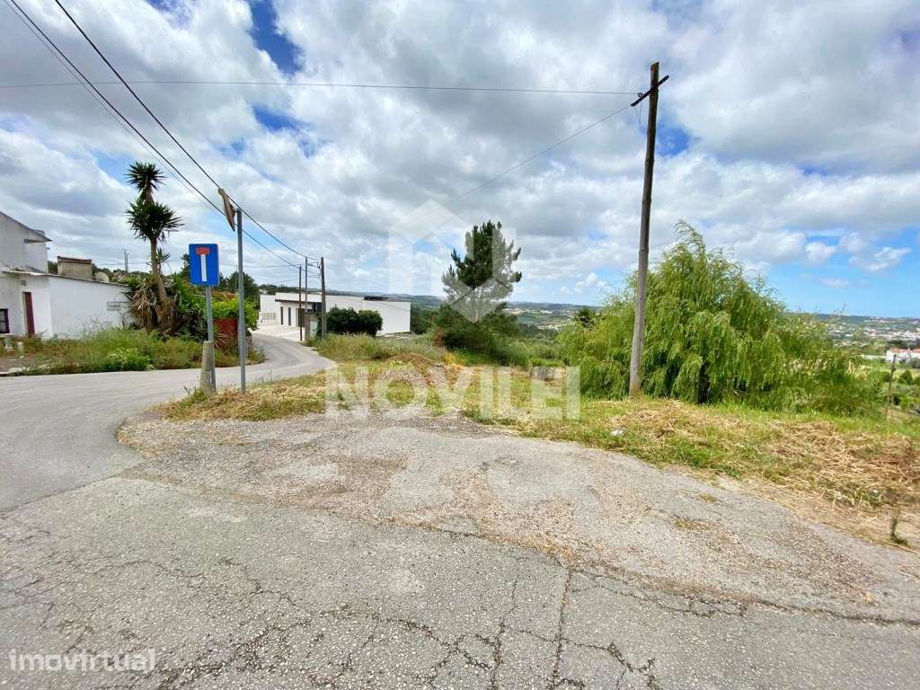 Terreno com 6000m2, loteado em 7 lotes para 16 fogos. - Grande imagem: 3/9