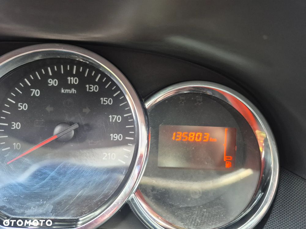 Dacia Duster 1.6 - 11