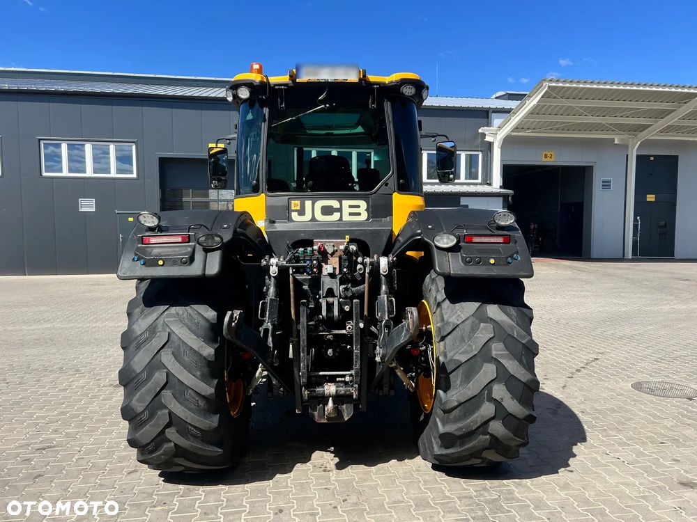 JCB Fastrac 4220 - 4