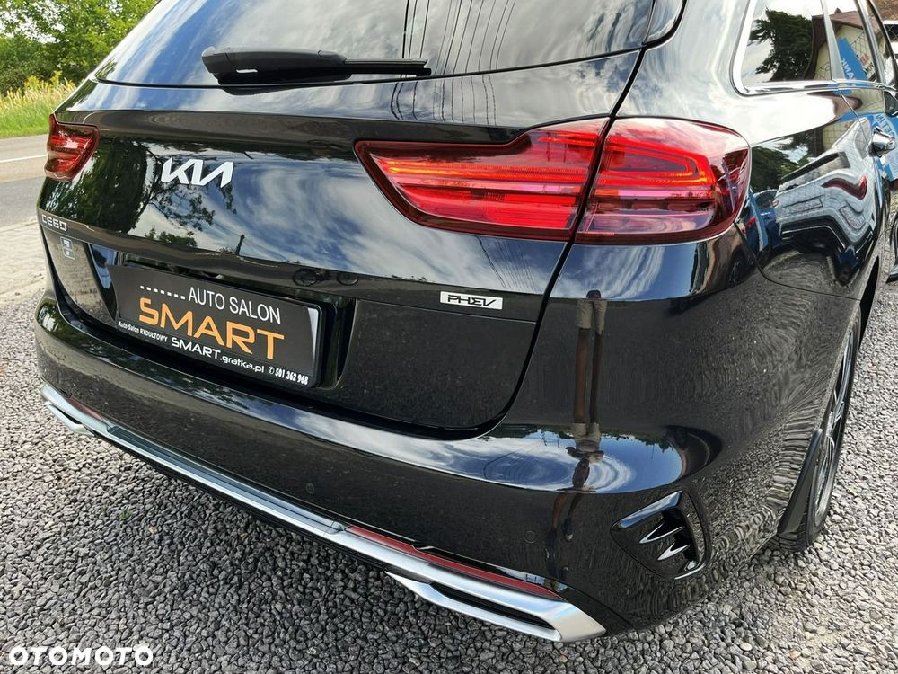 Kia Ceed 1.6 GDI PHEV L DCT - 23