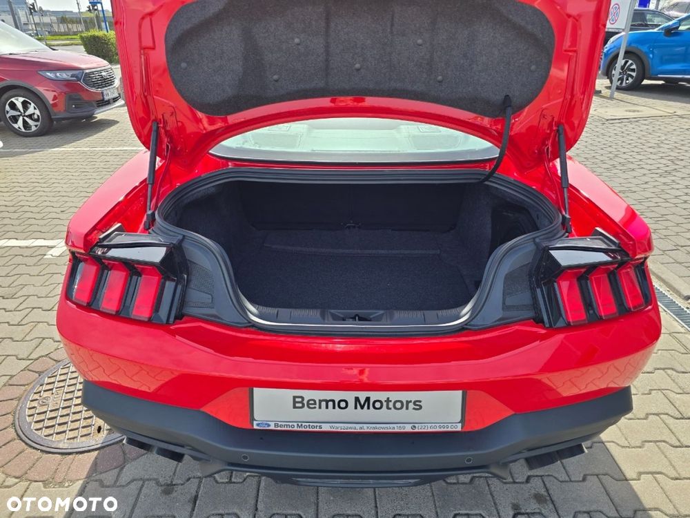 Ford Mustang - 23