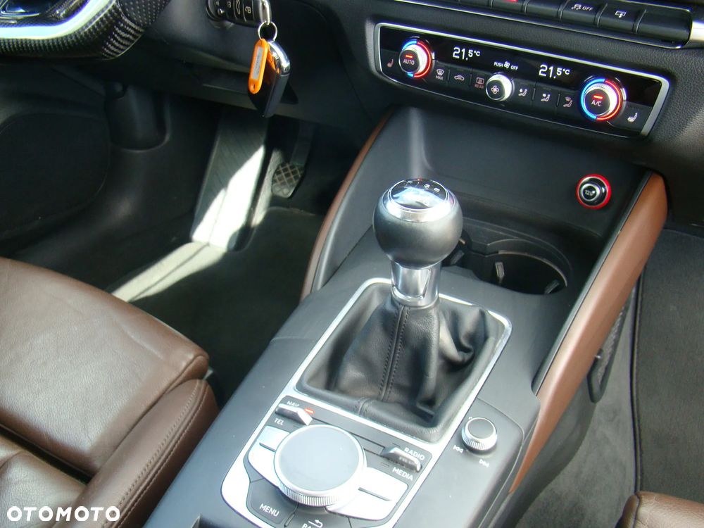 Audi A3 Sportback 2.0 TDI (clean diesel) S line Sportpaket - 37