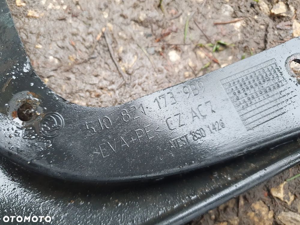SKODA FABIA II ROOMSTER  06-15 CHLAPACZ PRZEDNI LEWY PRAWY KOMPLET OSŁONA PRZECIWBŁOTNA 5J0821173 5J0821174 - 4