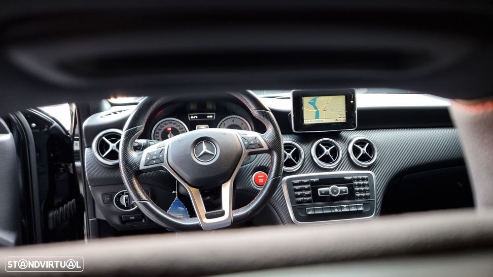 Mercedes-Benz A 180 d AMG Line - 8