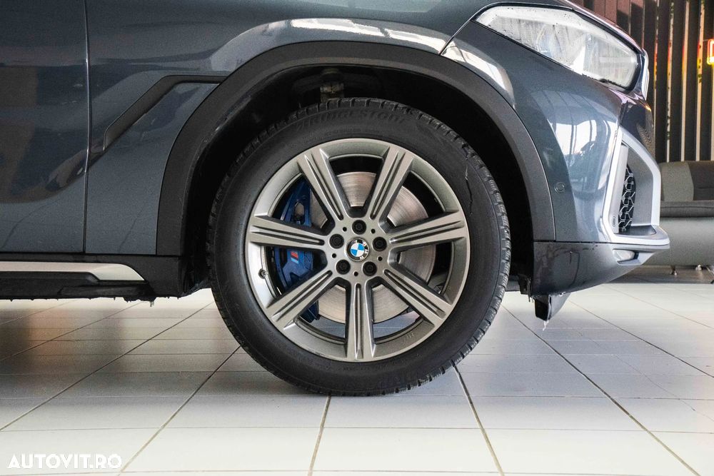 BMW X6 xDrive30d - 11