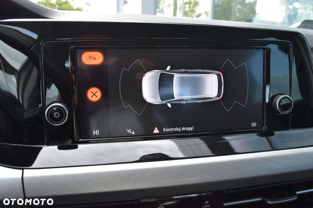 Volkswagen Golf - 22