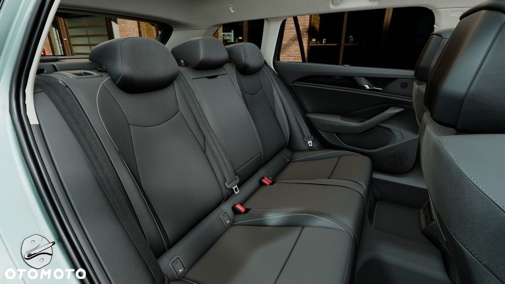 Volkswagen Passat 1.5 TSI ACT mHEV Business Plus DSG - 13