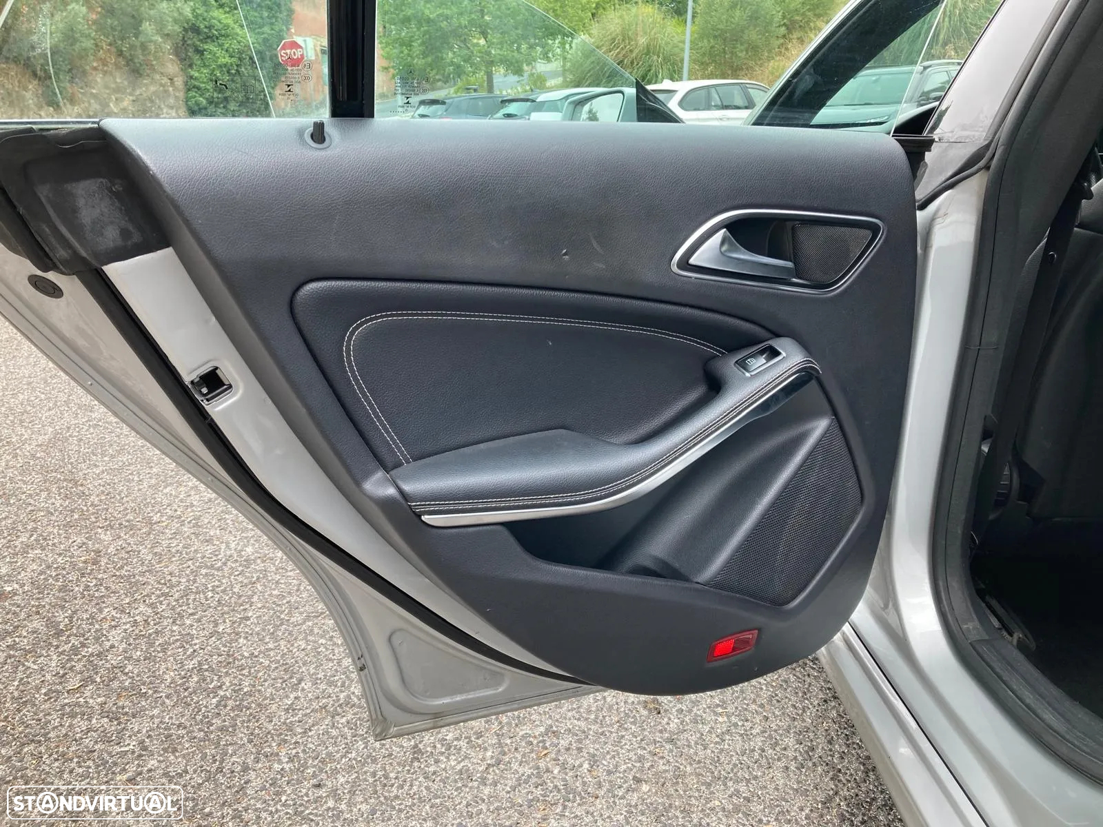 Mercedes-Benz CLA 200 d Shooting Brake - 30