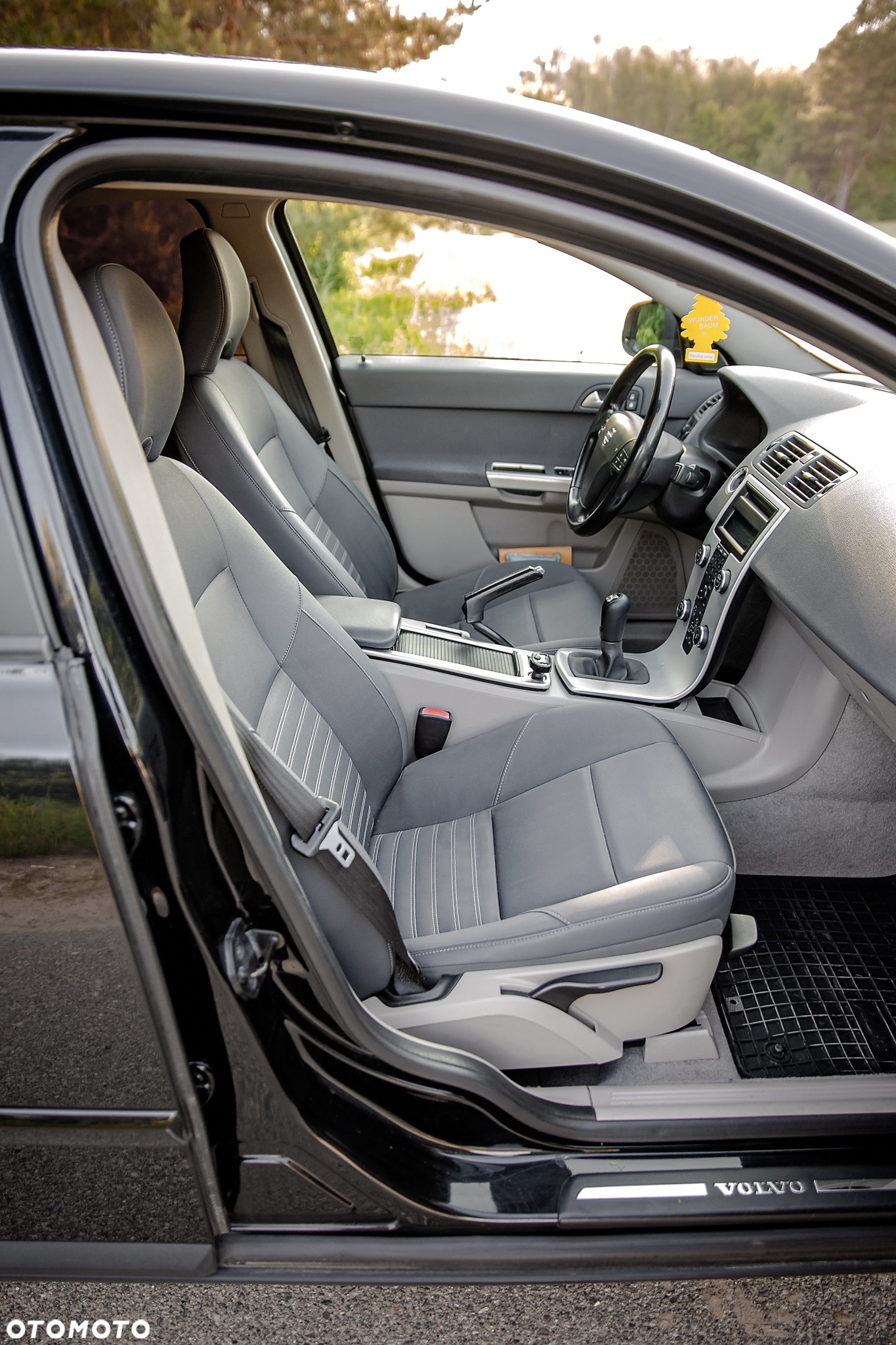 Volvo S40 2.0 - 16