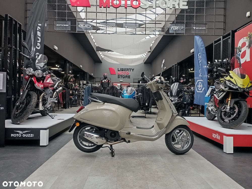 Vespa Primavera - 7