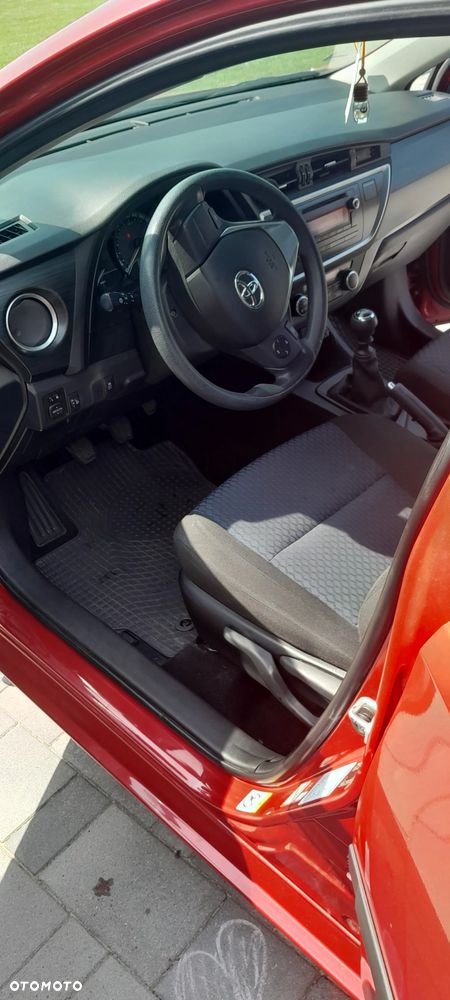 Toyota Auris 1.33 VVT-i Life Comfort - 24
