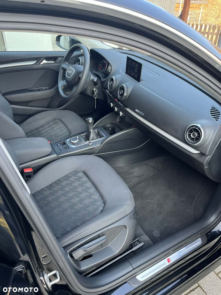 Audi A3 Sportback 1.4 TFSI Attraction - 4