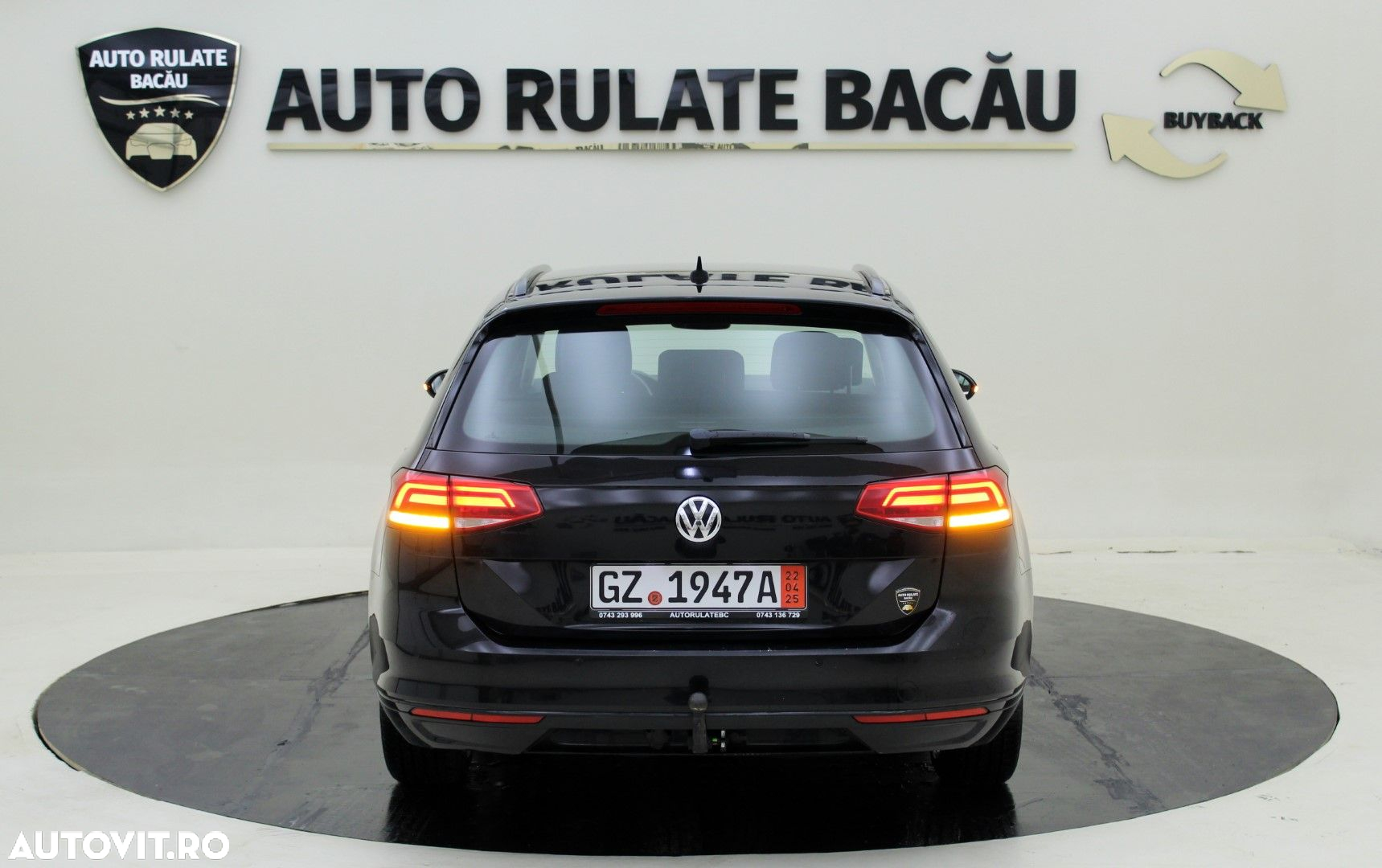 Volkswagen Passat - 11