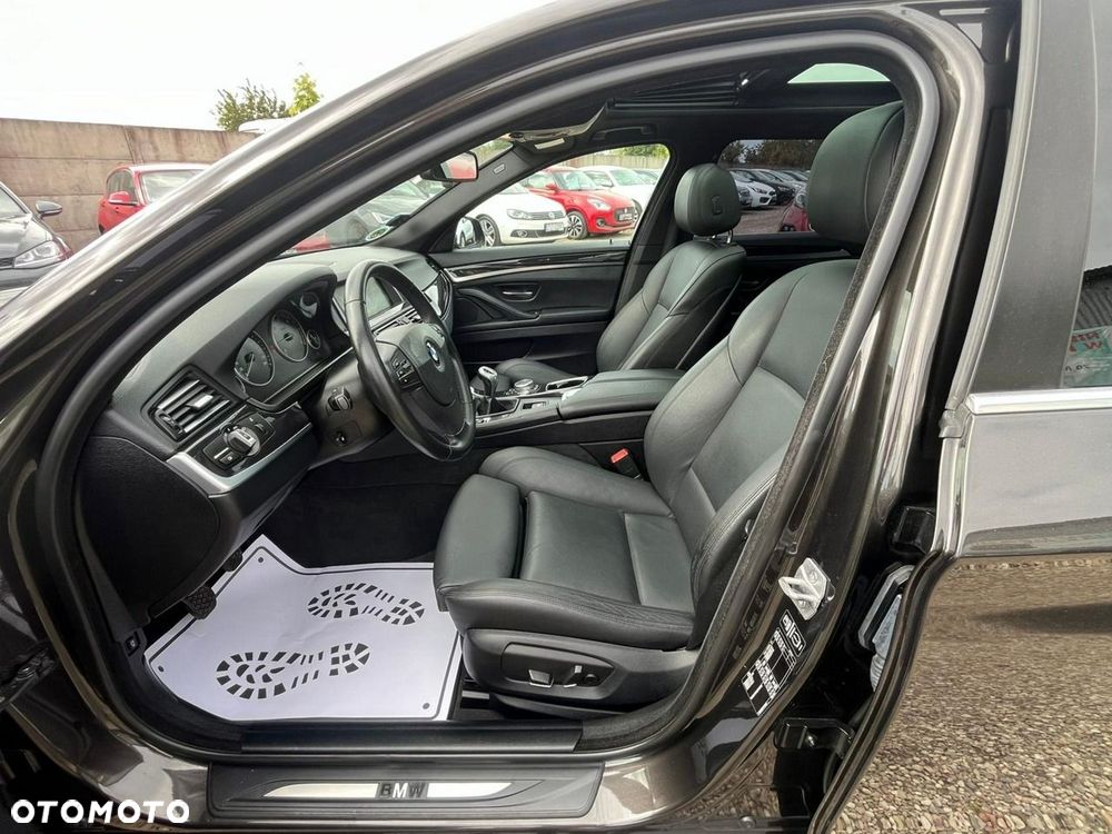 BMW Seria 5 520d Luxury Line - 21