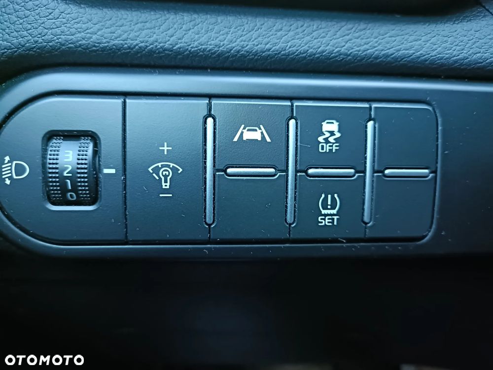 Kia XCeed 1.5 T-GDI M DCT - 20