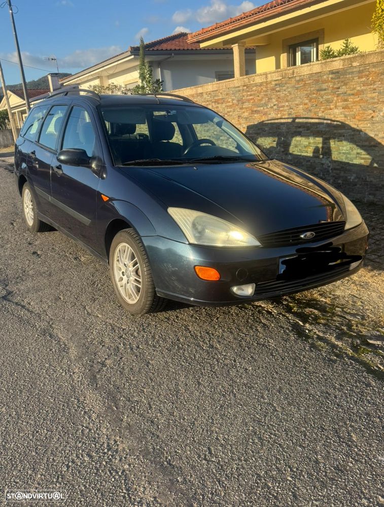 Ford Focus 1.4 Ambiente - 1
