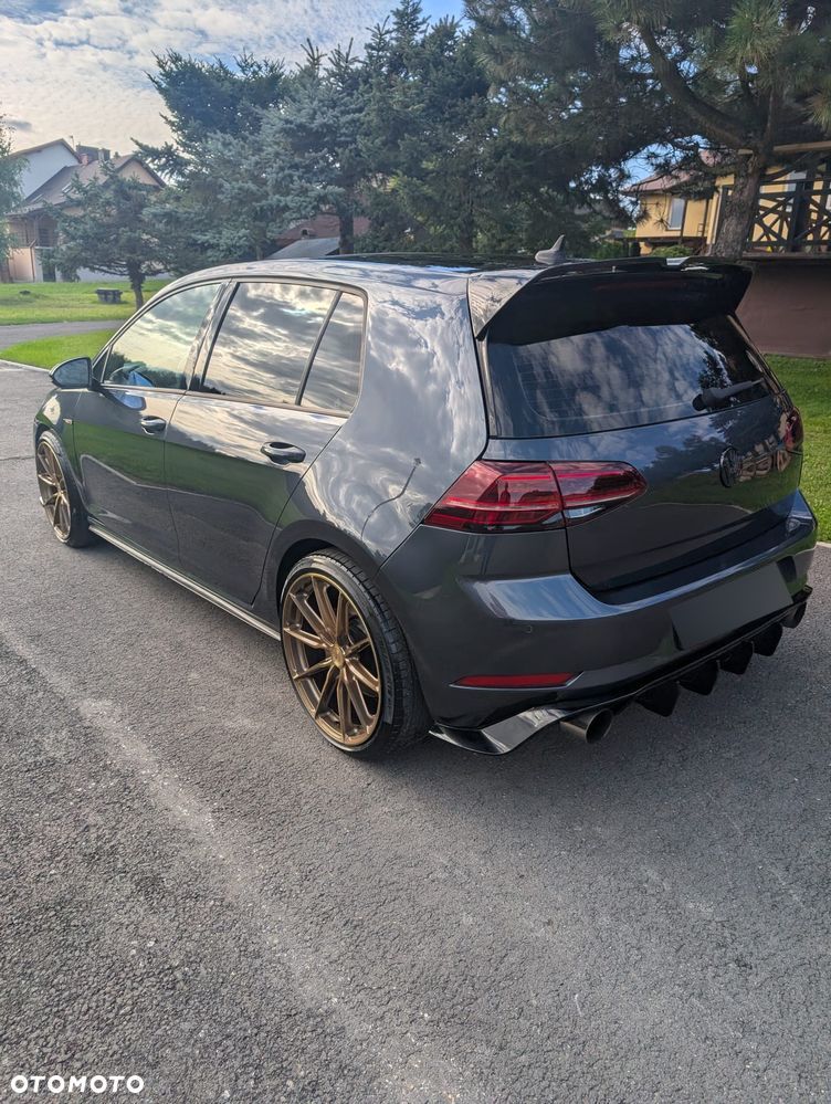 Volkswagen Golf - 14