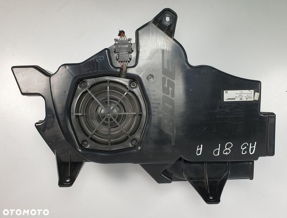 GŁOŚNIK SUBWOOFER AUDI A3 8P 8P3035382A - 1