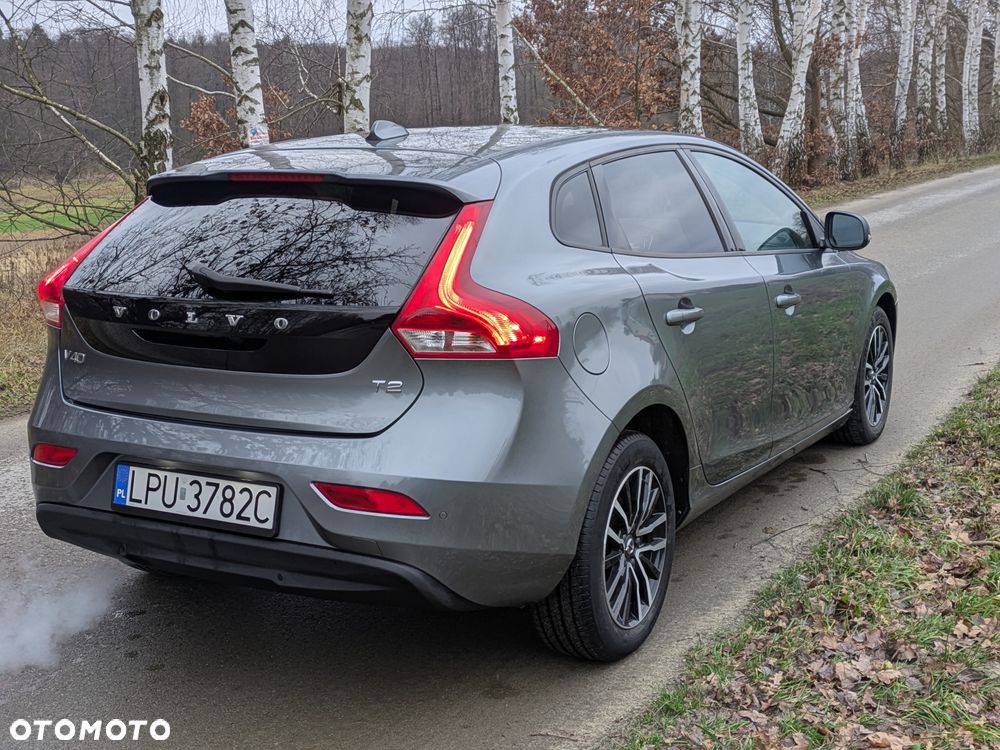 Volvo V40 T2 - 7