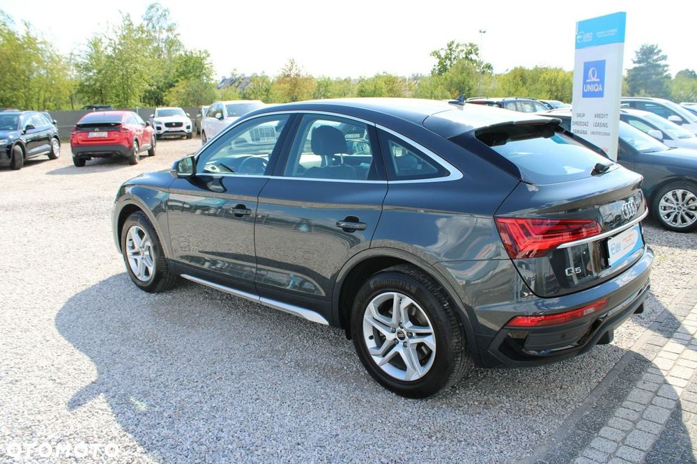 Audi Q5 Sportback - 9