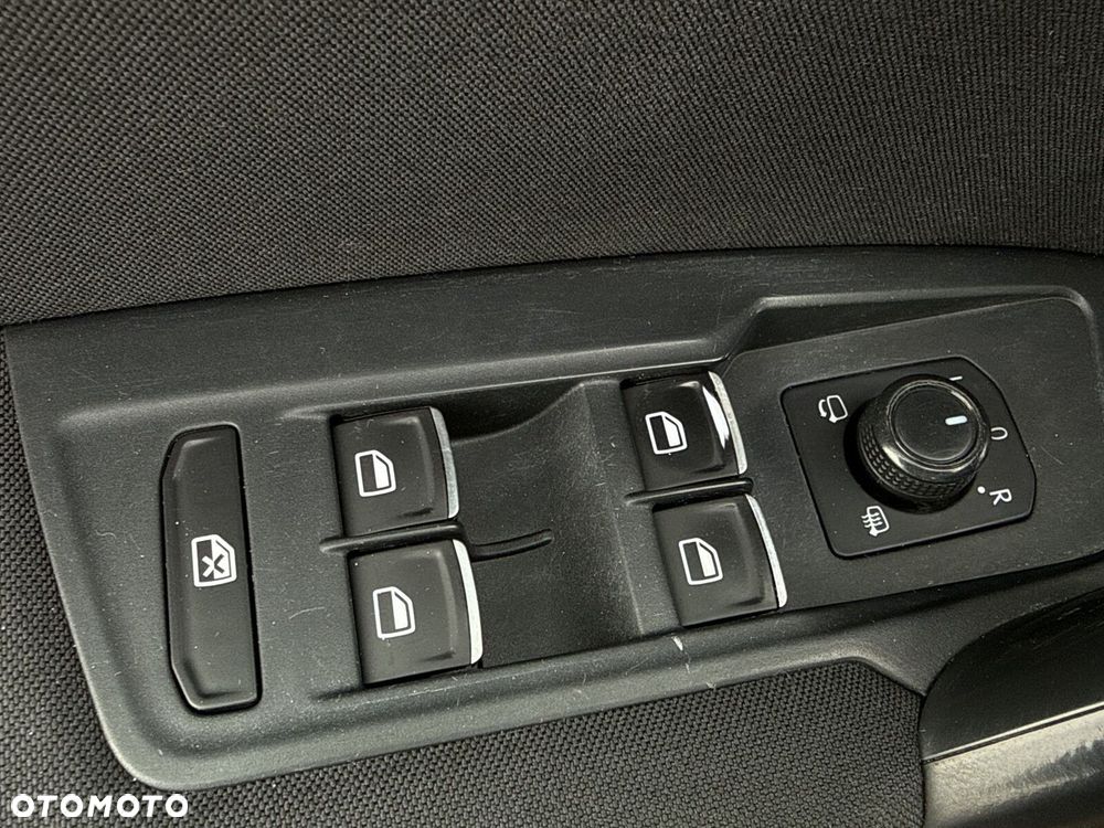 Volkswagen Tiguan - 11