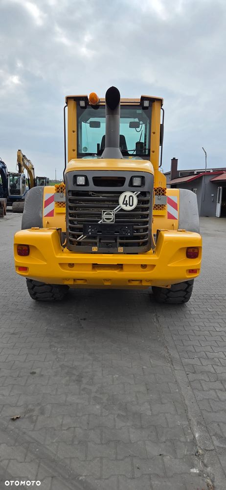 Volvo <<Volvo L90F, tylko 9400Mtg oryginał! Serwis Volvo Niemcy! Waga! sprowadzona>> - 7