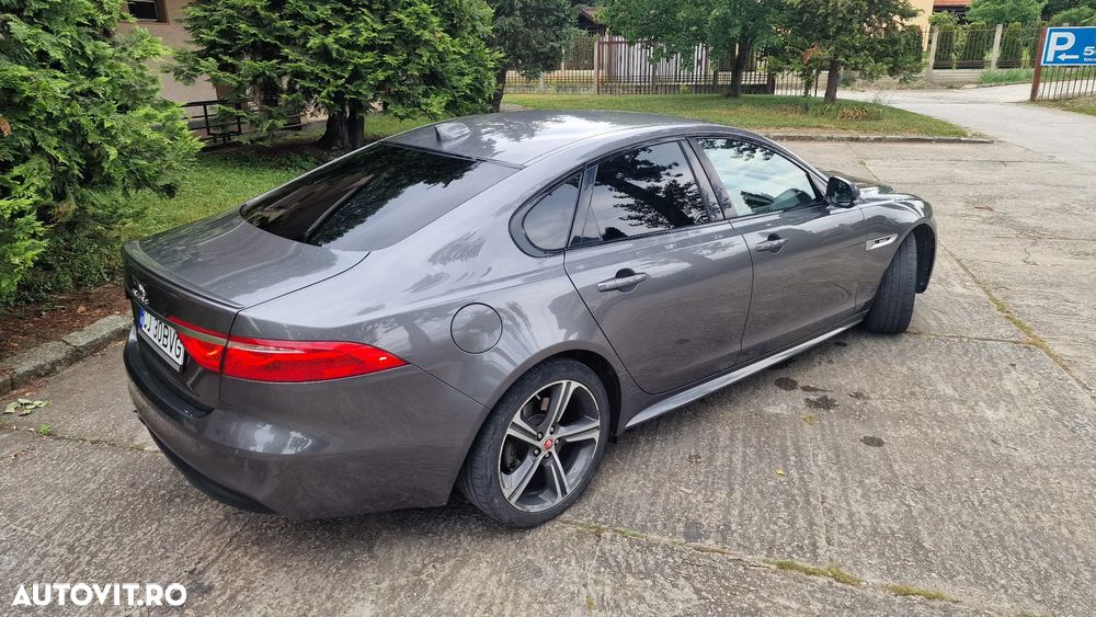 Jaguar XF - 38
