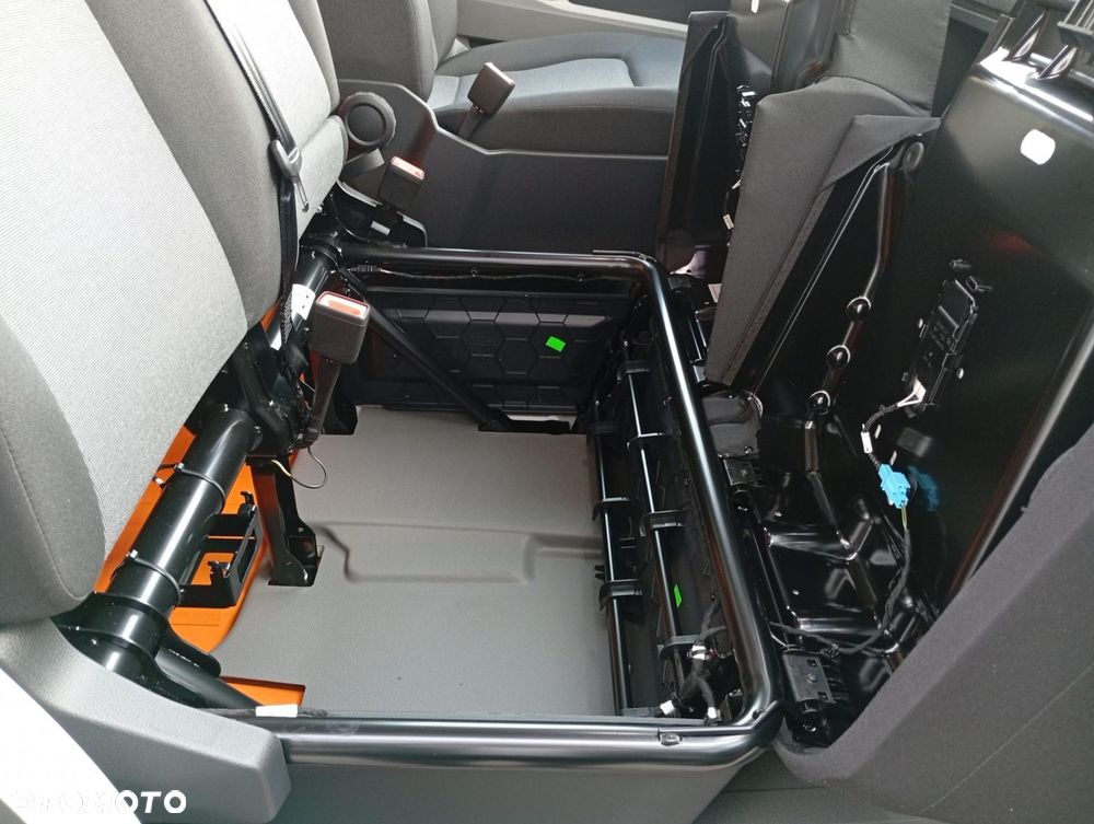 Volkswagen Crafter - 18