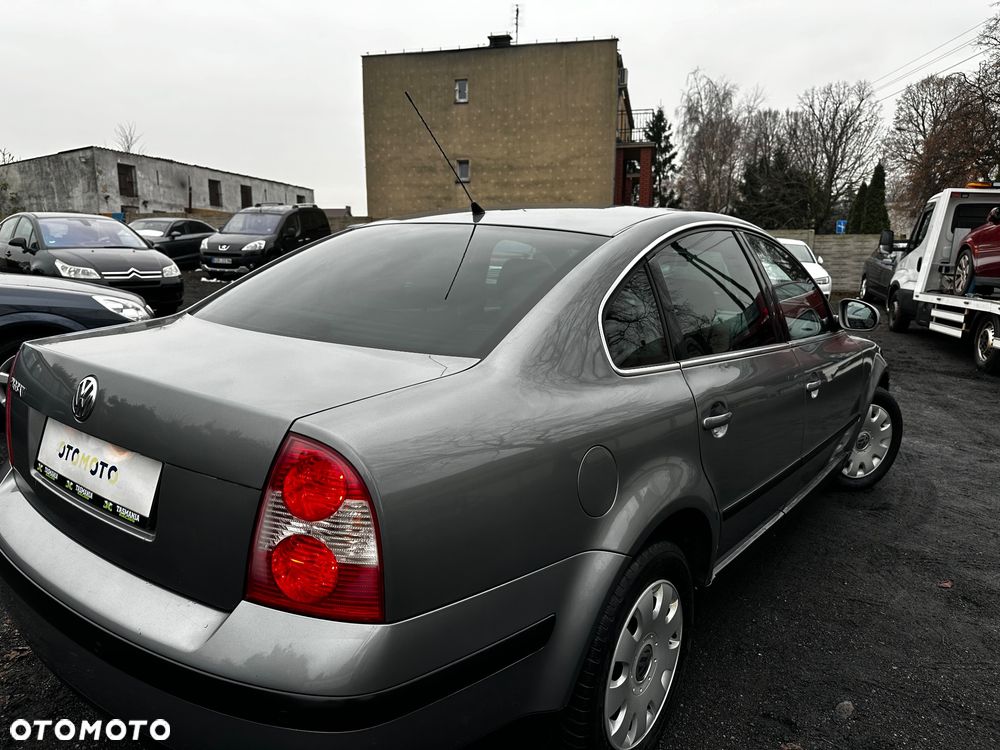 Volkswagen Passat - 9