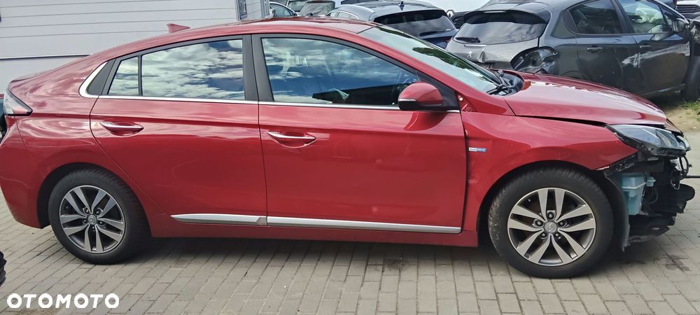 Hyundai IONIQ - 25