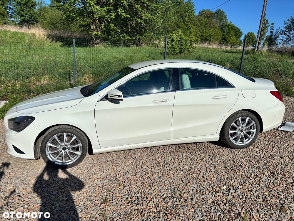 Mercedes-Benz CLA 200 - 8