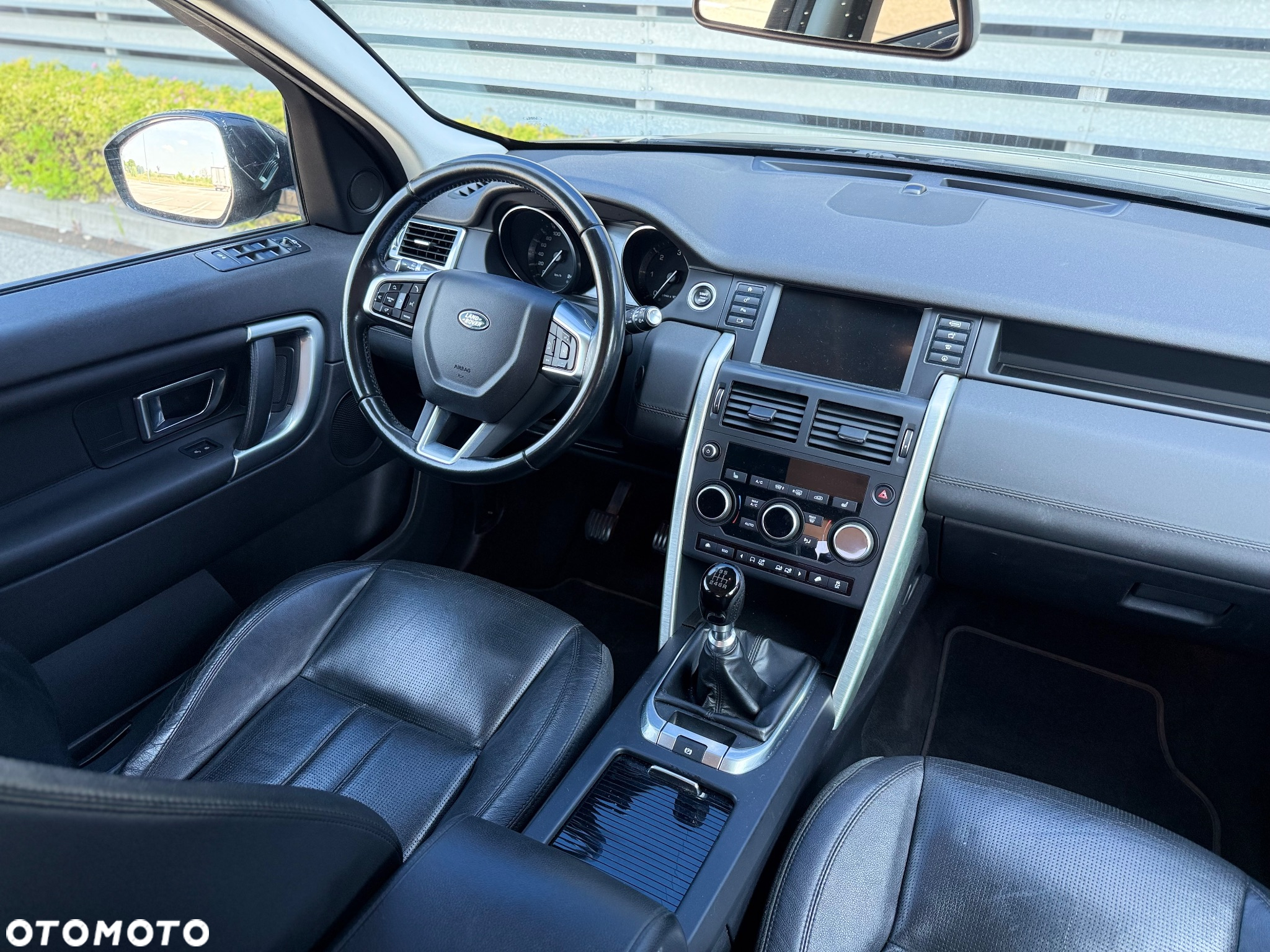 Land Rover Discovery Sport - 9