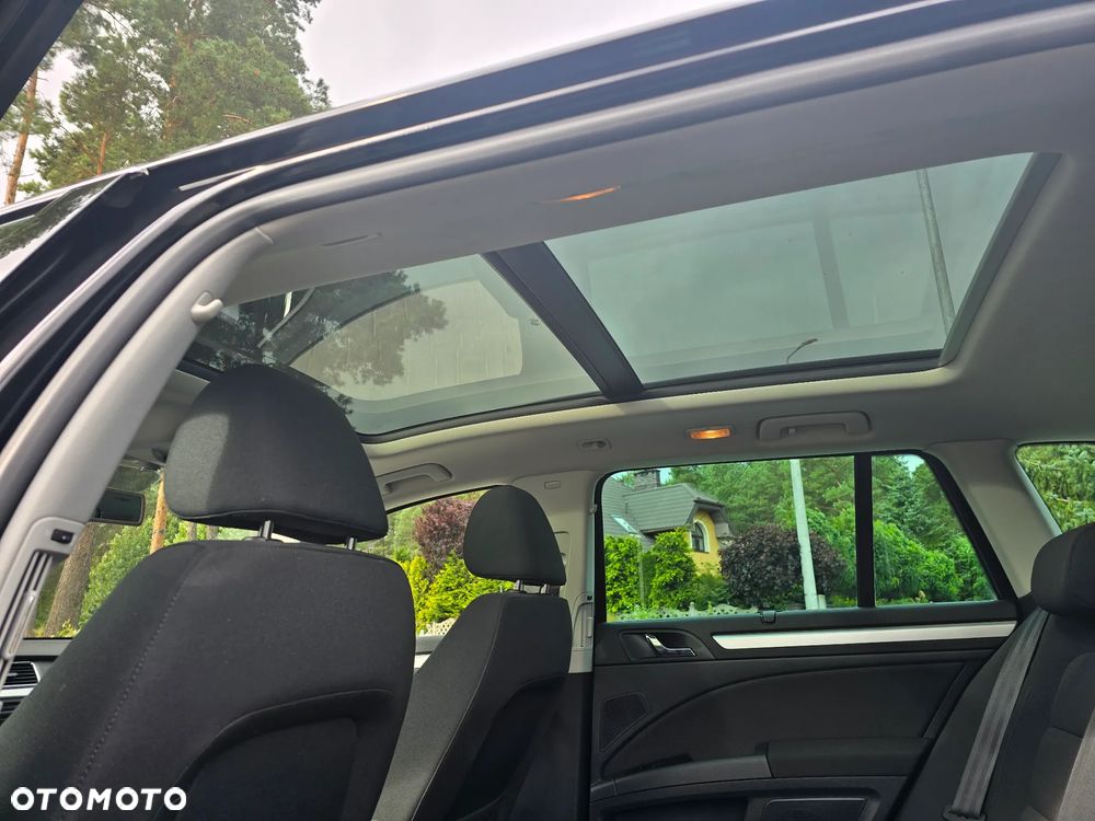 Skoda Superb 2.0 TDI DSG Elegance - 36